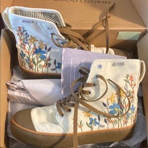 Bangs W 8.5 Floral Embroidered High-Top Sneakers